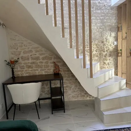 Сasa de vacaciones The Little House Of Happiness