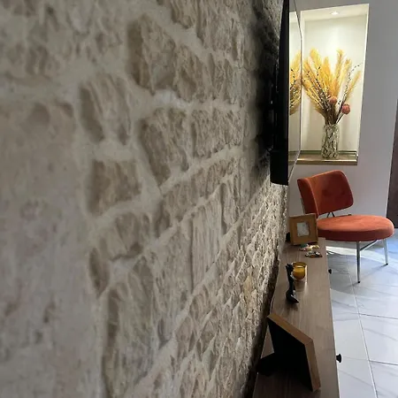 The Little House Of Happiness Niort